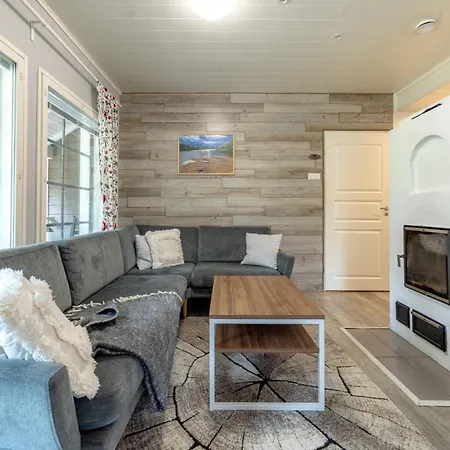 Pajalehto | Cozy 3br Near Slopes בית נופש *
