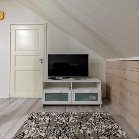 Pajalehto | Cozy 3br Near Slopes בית נופש לוי