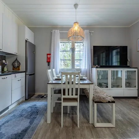 Vakantiehuis Pajalehto | Cozy 3br Near Slopes *